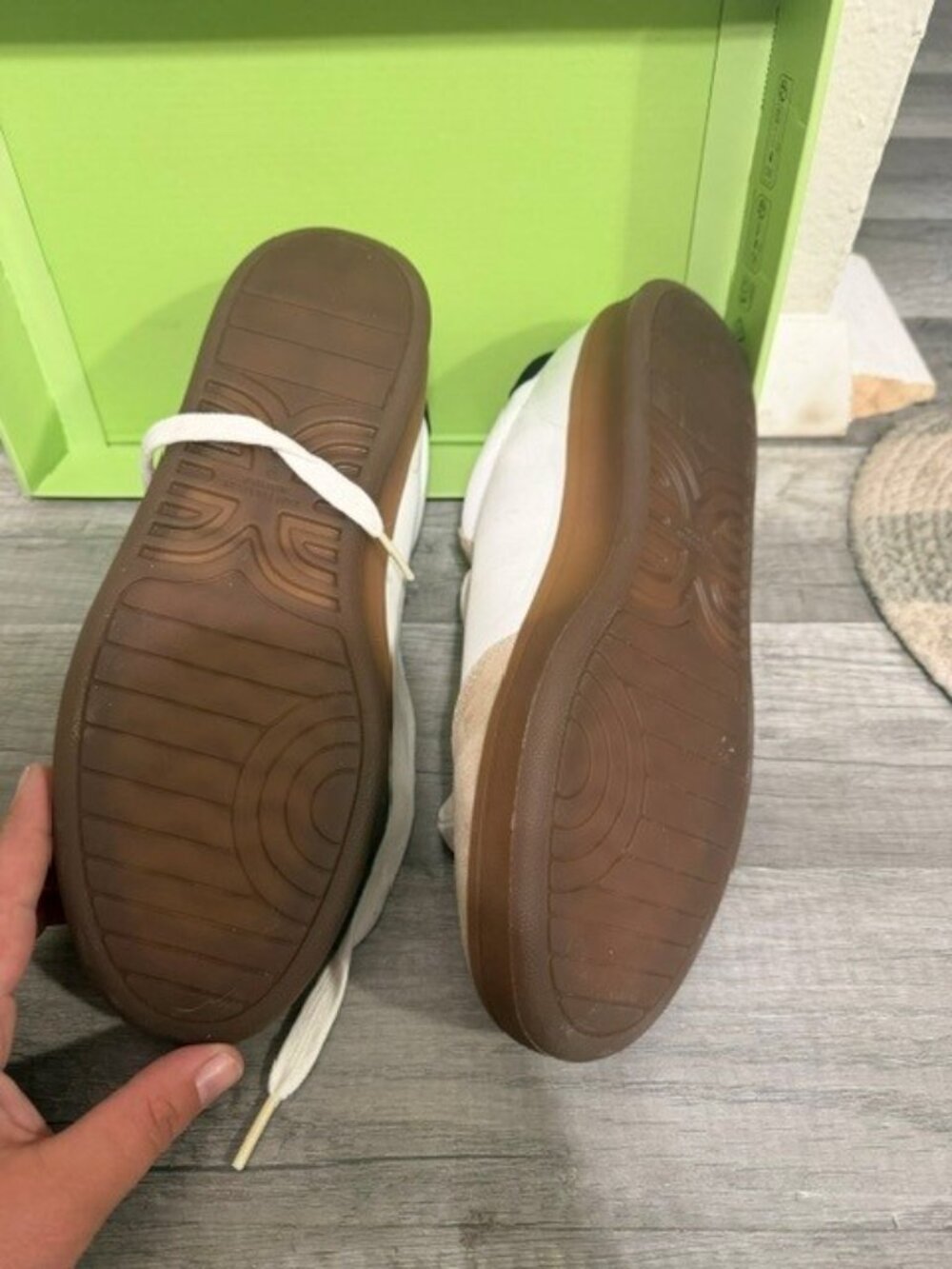 NEW Sam Edelman Women's Langley Lace-Up Sneakers - Picture 2 of 9